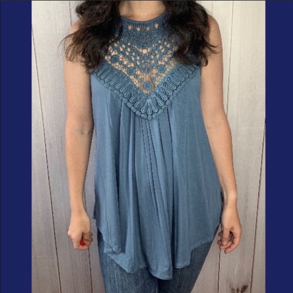 ✨LAST ONE!✨The Alice Blouse - Picture 3 of 4